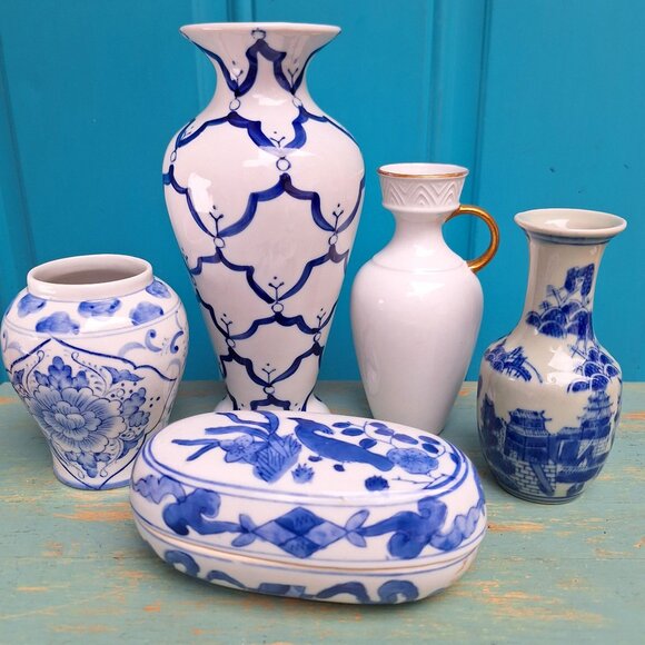 Vintage Porcelain Box Chinoiserie Blue and White Bird Lid Handmade Glass Ceramic - Picture 12 of 17